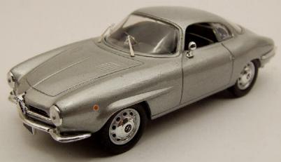 M4 7015 Alfa Romeo Giulietta ss 1959 Die cast 1:43