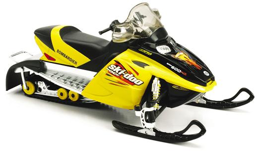 New Ray 44043 Snowmobile MXZ rotax 600 Miniatures 1:12