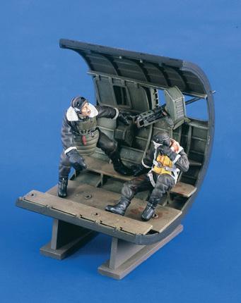 COUPE POSTE COMBAT B17