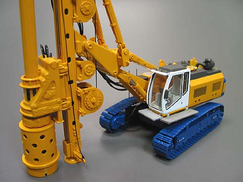 Brami 25005 BAUER BG 24H FOREUSE Miniatures 1:50 Brami 25005 BAUER BG 24H FOREUSE Miniatures 1:50