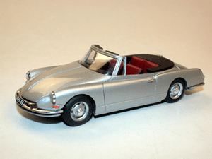 Classiques 1013 CITROEN DS BOSSAERT Miniatures 1:43 Classiques 1013 CITROEN DS BOSSAERT Miniatures 1:43