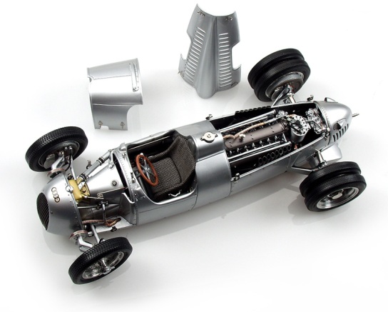 CMC 053 AUTO-UNION TYPE C COURSE de COTE Miniatures 1:18 CMC 053 AUTO-UNION TYPE C COURSE de COTE Miniatures 1:18