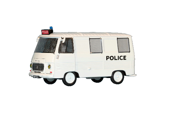 Peugeot J7 Police