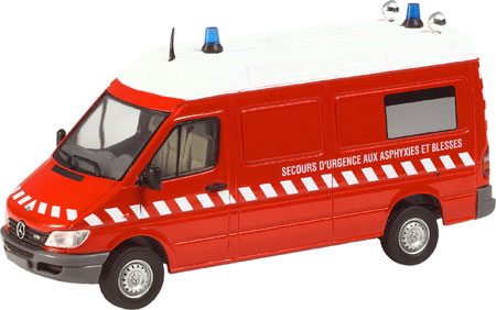 MERCEDES SPRINTER SECOURS D URGENCE AUX ASPHYXIES