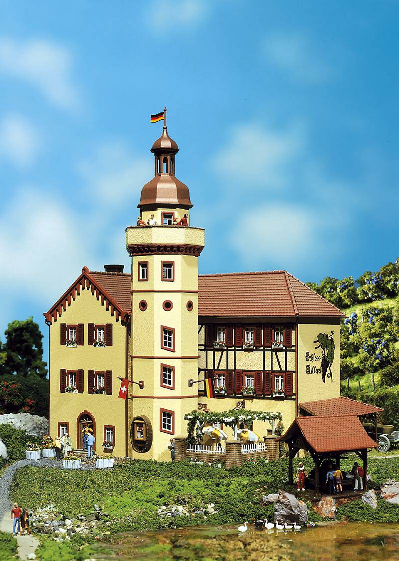 Faller 130904 HOTEL CHATEAU + CAVE VITICOL/HO Maquettes 