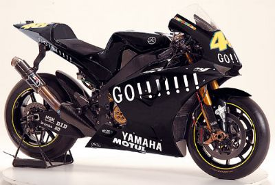 Guiloy 16212 YAMAHA YZR M1 VALENTINO ROSSI TEAM GAULOISES FORTUNA YAMAHA EVOLUTION 2005 Die cast 1:6