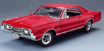 Highway 61 50106 OLDSMOBILE 442 1967 Die cast 1:18