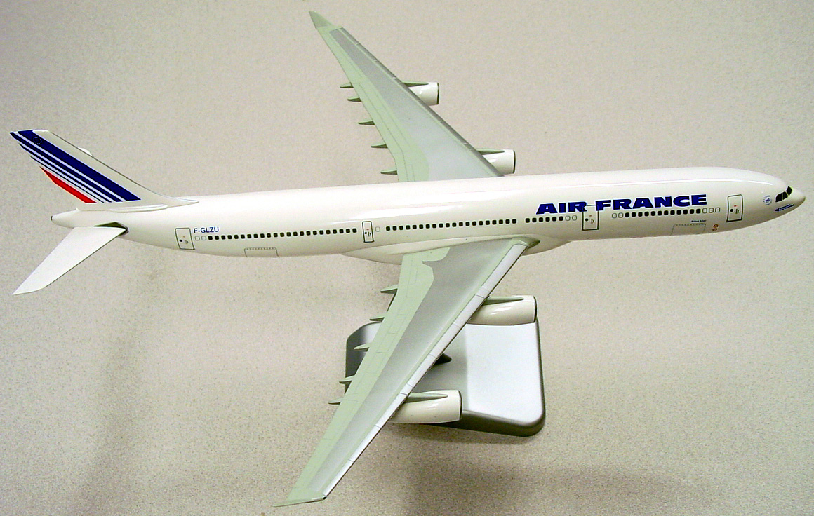 Hogan 1929 Air France Airbus A340-300 Miniatures 1:200