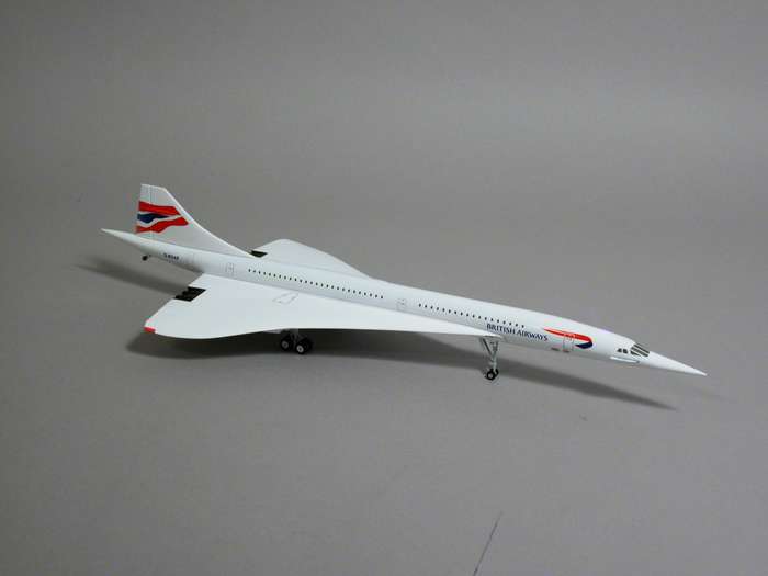 Hogan 8843 Concorde British Airways Miniatures 1:200