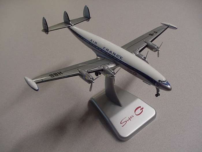 Hogan 8959 Super Constellation L-1049 Air France Miniatures 1:200