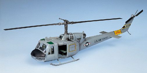 Italeri 1229 UH 1 F HUEY Maquettes 1:72 Italeri 1229 UH 1 F HUEY Maquettes 1:72