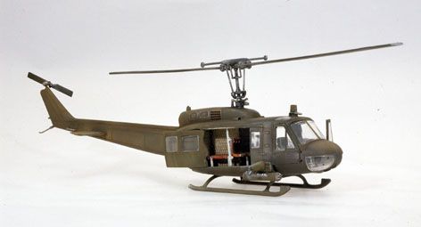 Italeri 1247 UH 1D SLICK Maquettes 1:72 Italeri 1247 UH 1D SLICK Maquettes 1:72