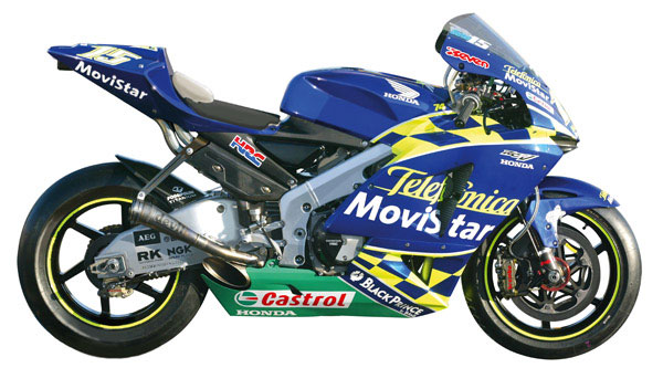 Italeri 4509 HONDA RC 211V 2004 MOVISTAR Miniatures 1:6