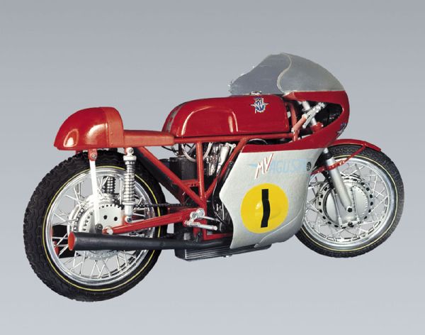 Italeri 4604 MV AGUSTA 500 CC 3 CYLINDRES Miniatures 1:9