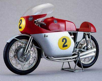 Italeri 4630 MV AGUSTA 500 4 CYLINDRES 1956 Miniatures 1:9