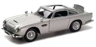 Joyride 33745 ASTON DB 5 - GOLDFINGER Die cast 1:18 Joyride 33745 ASTON DB 5 - GOLDFINGER Die cast 1:18