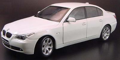 Kyosho 08591W Bmw 545i Die cast 1:18