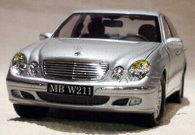 Kyosho 09002SI Mercedes Benz CL E W211 Die cast 1:18