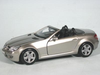 Maisto 31674 Mercedes Benz SLK Die cast 1:18