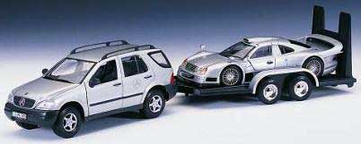 Maisto 32912 MERCEDES ML 320 MERCEDES CLK STREET Die cast 1:26