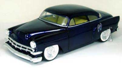 Muscle Machine 76111A1 CHEVY Die cast 1:12