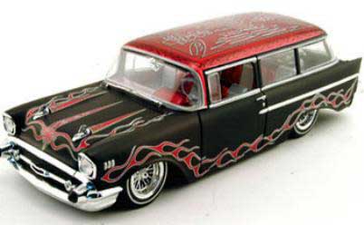 Muscle Machine 76111B3 CHEVY WAGON 1957 Die cast 1:12