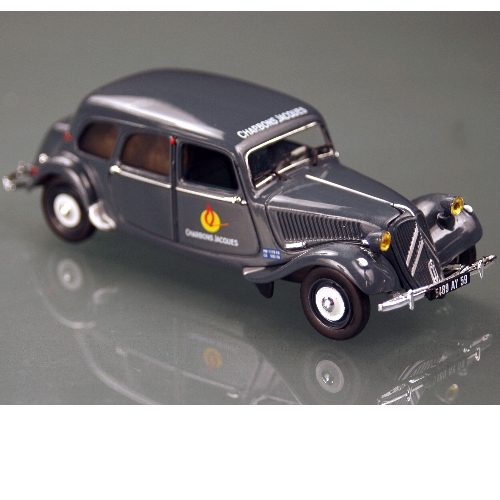 Norev 153047 Citroen traction 11 1954 Miniatures 1:43 Norev 153047 Citroen traction 11 1954 Miniatures 1:43