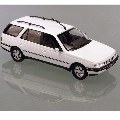 Norev 474550 Peugeot 405 Die cast 1:43 Norev 474550 Peugeot 405 Die cast 1:43