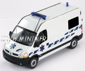 Renault Master ambulance