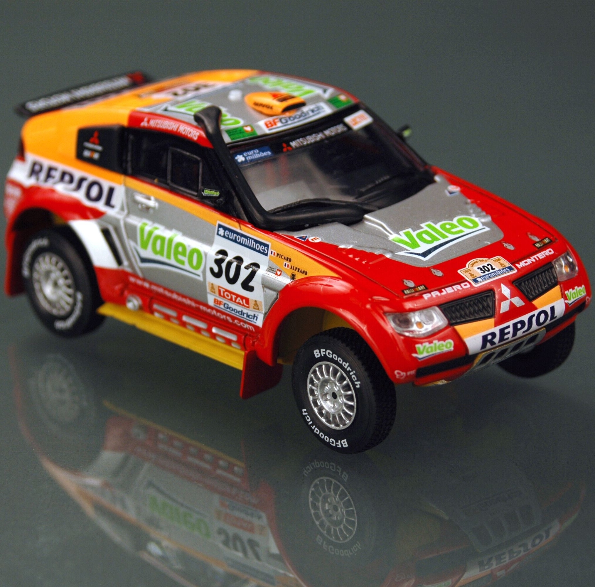 Norev 800105 Mitsubishi Pajero Dakar 2006 Miniatures 1:43