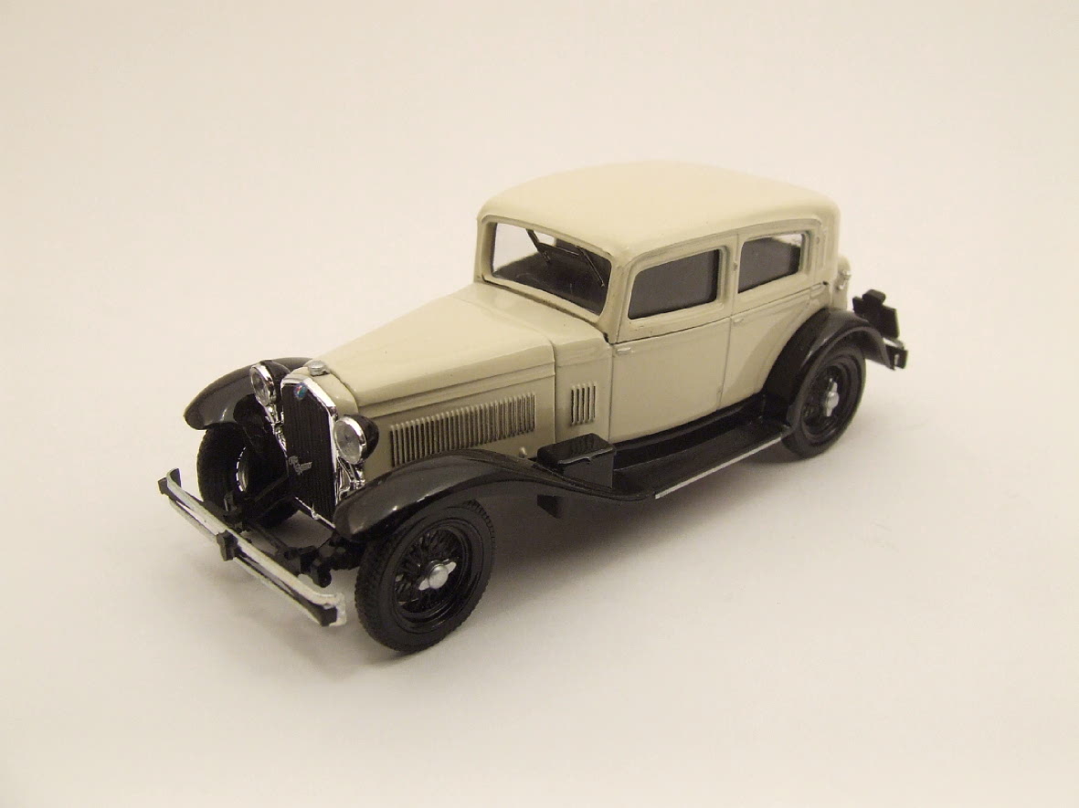 Rio 4019 Alfa Romeo 6C BERLINA 1932 Miniatures 1:43
