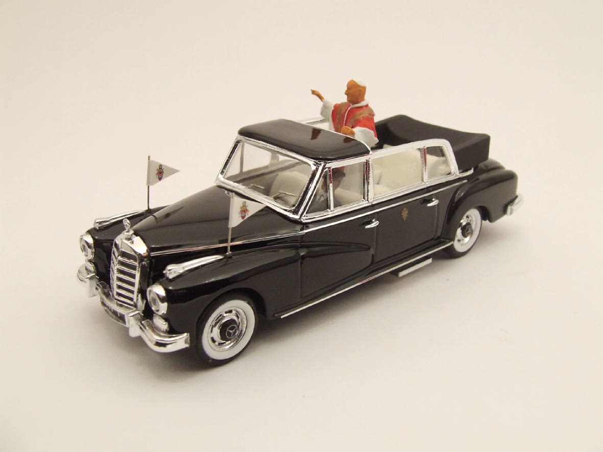 Rio 4100P Mercedes 300D 1960 GIOV Die cast 1:43