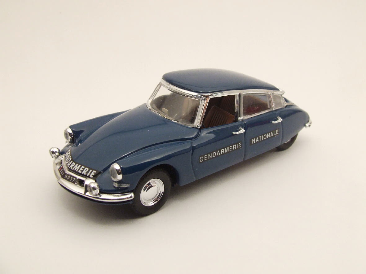 Rio 4112 Citroen DS 19 gendarmerie 1965 Miniatures 1:43