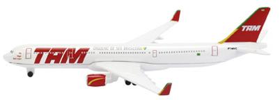 Schabak 3551493 TAM A330-200  Die cast 1:600