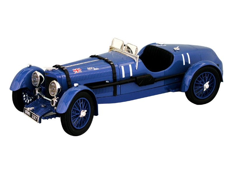 Signature 18121 ASTON MARTIN Le Mans 1932 Miniatures 1:18