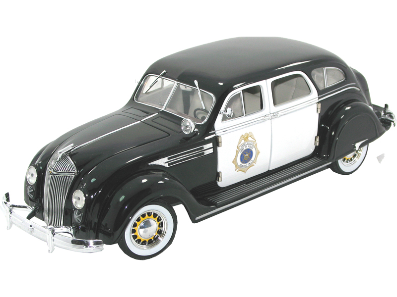 Signature CT68630 CHRYSLER AIRFLOW Police Die cast 1:18