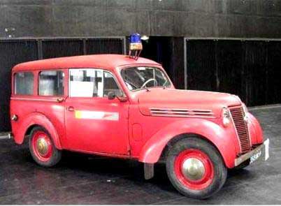 RENAULT JUVA 4 TOLE 1952