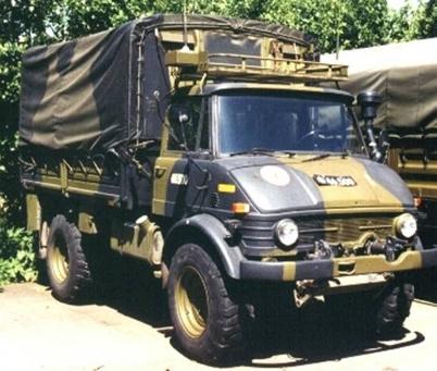 Mercedes Unimog 416 BACHE