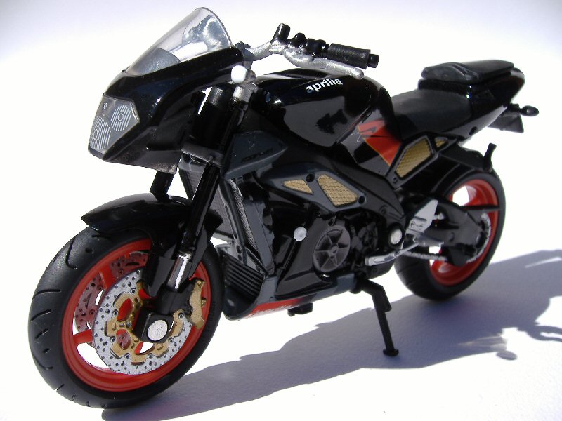 Solido 84023 APRILIA TOUNO 1000 Die cast 1:18 Solido 84023 APRILIA TOUNO 1000 Die cast 1:18