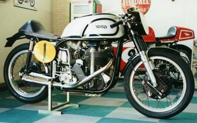 Solido 84044 Norton MANX 1951 Miniatures 1:18 Solido 84044 Norton MANX 1951 Miniatures 1:18
