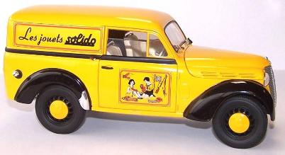 Solido 842401 RENAULT JUVA 4 1952 Miniatures 1:18 Solido 842401 RENAULT JUVA 4 1952 Miniatures 1:18
