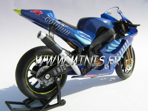YAMAHA YZR M1 ALEX BARROS 2003