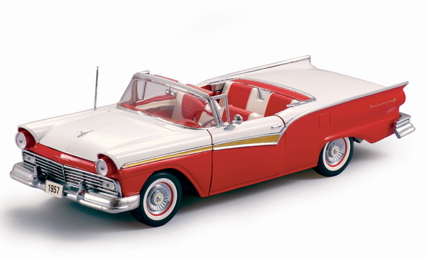 Ford FAIRLANE SKYLINER 1957