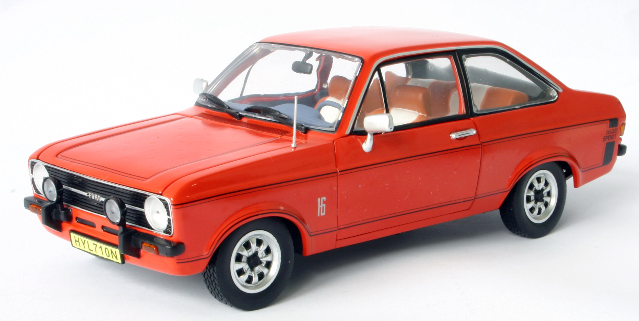 Sunstar 4611 Ford ESCORT MKII SPORT 1975 Miniatures 1:18