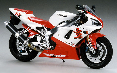 YAMAHA YZF R1