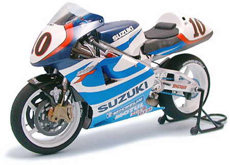 Tamiya 14081 SUZUKI RGV GAMMA XR89 Maquettes 1:12 Tamiya 14081 SUZUKI RGV GAMMA XR89 Maquettes 1:12