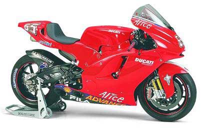 Tamiya 14101 DUCATI MOTO GP 2004 Plastic models 1:12
