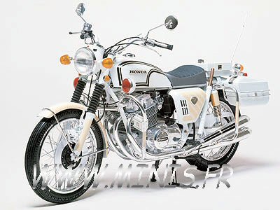 Tamiya 16004 HONDA CB 750 FOUR POLICE Maquettes 1:6 Tamiya 16004 HONDA CB 750 FOUR POLICE Maquettes 1:6