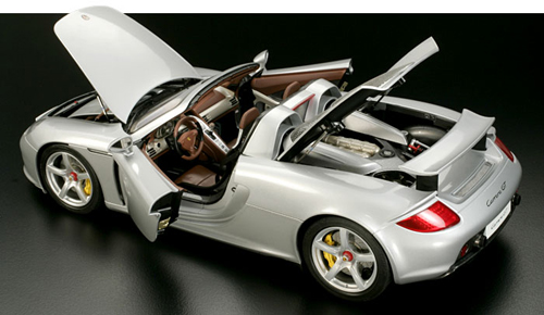 Tamiya 23206 Porsche Carrera GT Maquettes 1:12 Tamiya 23206 Porsche Carrera GT Maquettes 1:12