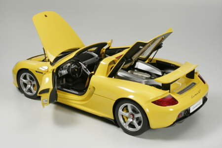 Tamiya 23207 Porsche Carrera GT Maquettes 1:12 Tamiya 23207 Porsche Carrera GT Maquettes 1:12